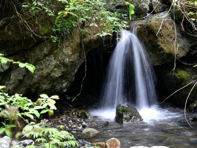小米骁龙8gen4内测进度不错，预计9月量产